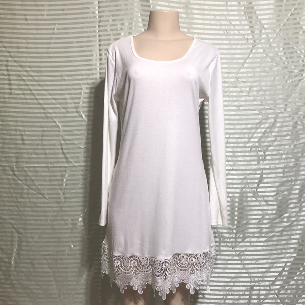 NWT Cream Oversized Long Sleeved Lace Trim Dress